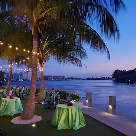 Waterstone Resort & Marina Boca Raton, Curio Collection By Hilton Exterior photo